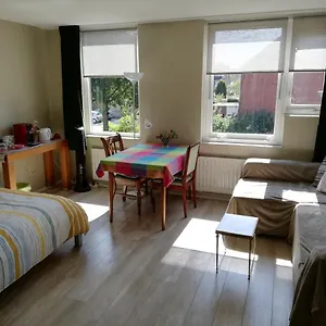 Homestay Utrecht Bed & Breakfast